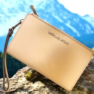 Michael Kors Wallet, smartphone wallet, gray